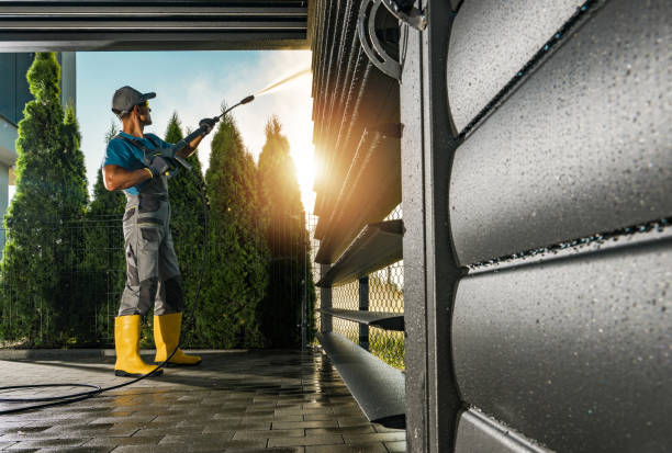 Best Sidewalk and Walkway Cleaning  in Cloverleaf, TX